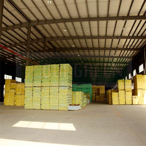 影響擠塑板與聚合物砂漿的粘結(jié)的因素？